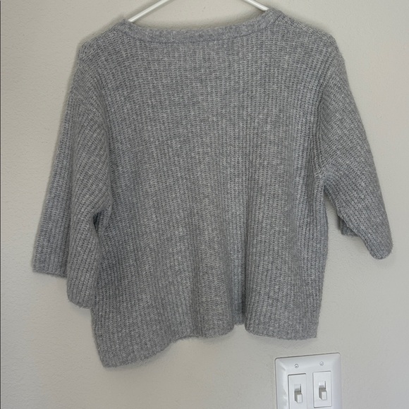 Aerie Unreal Short Sleeve Light Gray Button-Up Cardigan small - Picture 6 of 7